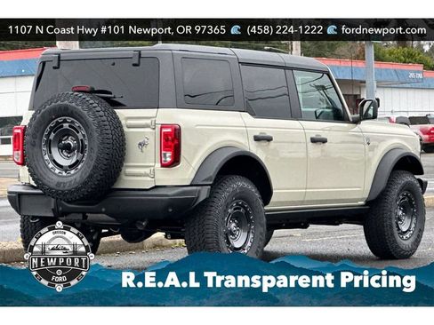 New 2025 Ford Bronco Big Bend w/ Black Diamond Package AWD/4WD image 4