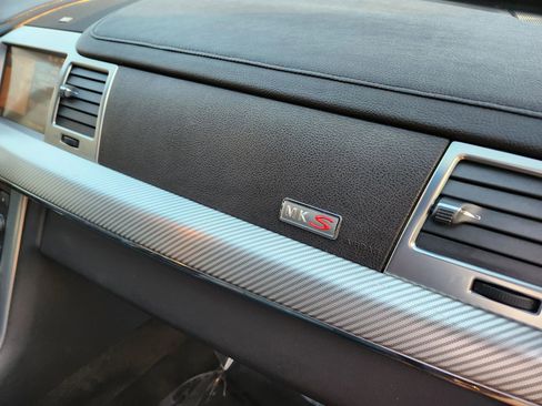 Used 2012 Lincoln MKS AWD image 19