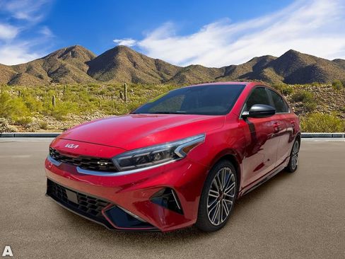 Used 2022 Kia Forte GT w/ GT2 Package FWD image 2