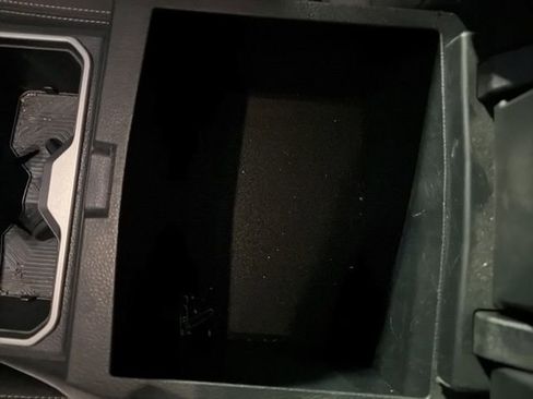 Used 2024 Toyota Tacoma TRD Sport image 32