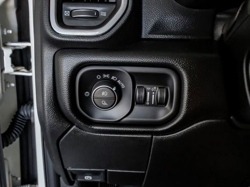 Used 2019 RAM 2500 Laramie image 27