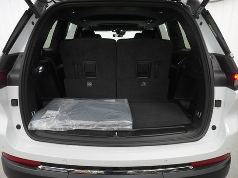 New 2026 Jeep Grand Cherokee L Laredo AWD/4WD image 32