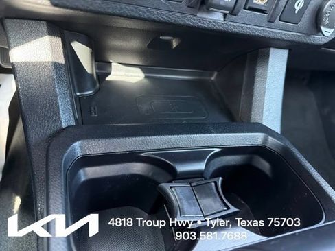 Used 2022 Toyota Tacoma TRD Off-Road AWD/4WD image 22