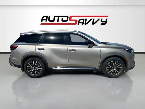 Used 2023 INFINITI QX60 Sensory w/ Vision Package FWD image 8