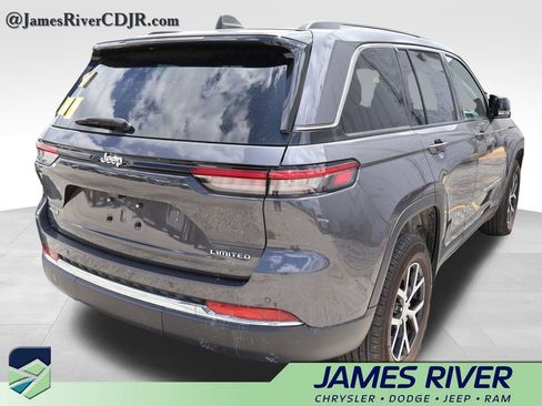 Used 2024 Jeep Grand Cherokee Limited AWD/4WD image 12