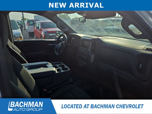 Used 2025 Chevrolet Silverado 1500 W/T RWD image 9