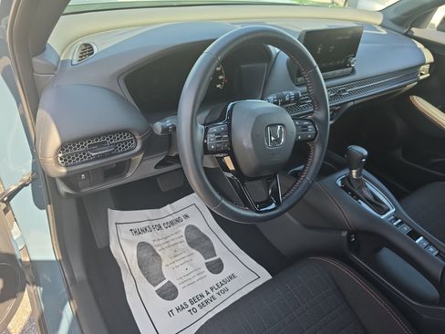Used 2025 Honda HR-V Sport image 15