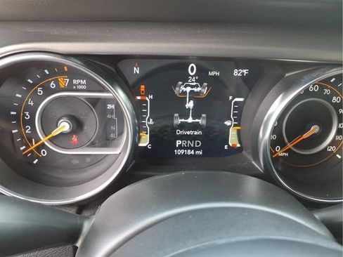 Used 2021 Jeep Gladiator Sport AWD/4WD image 16