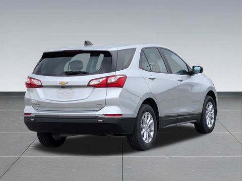 Used 2021 Chevrolet Equinox LS AWD/4WD image 6