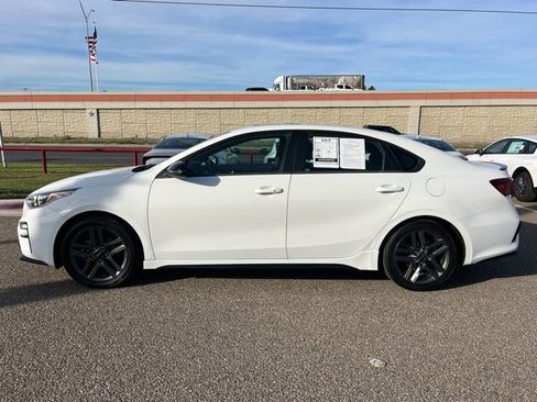 Used 2021 Kia Forte GT-Line w/ GT-Line Premium Package image 4