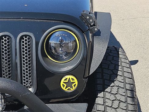 Used 2015 Jeep Wrangler Sport image 10