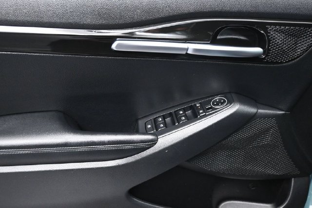 Used 2025 Kia Seltos S FWD image 6