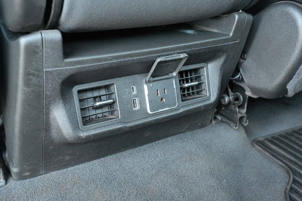 Used 2025 Chevrolet Silverado 2500 LT w/ Convenience Package AWD/4WD image 21