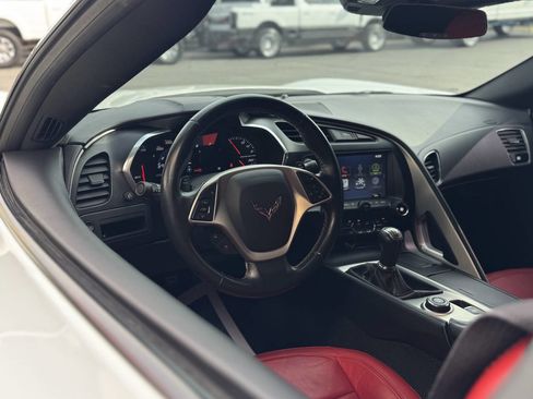 Used 2014 Chevrolet Corvette Stingray Coupe RWD image 18