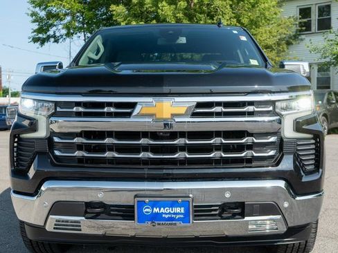 Used 2023 Chevrolet Silverado 1500 LTZ AWD/4WD image 3