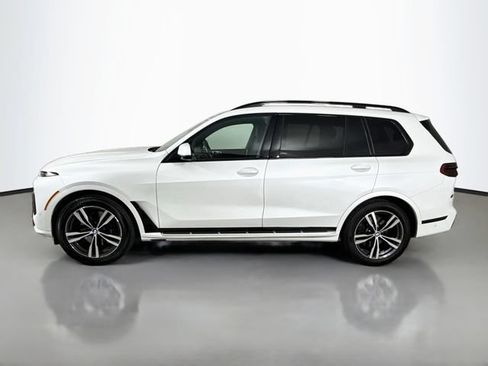 Used 2026 BMW X7 xDrive40i AWD/4WD image 4