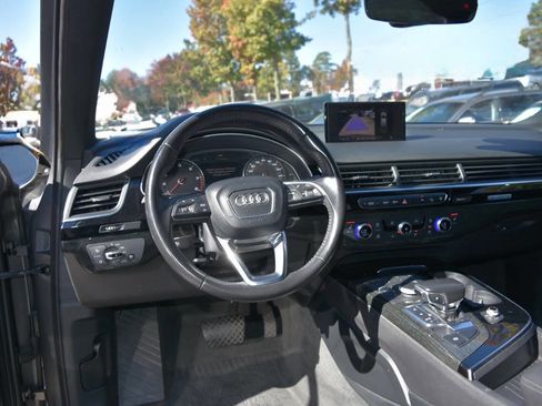 Used 2017 Audi Q7 2.0T Premium AWD/4WD image 60