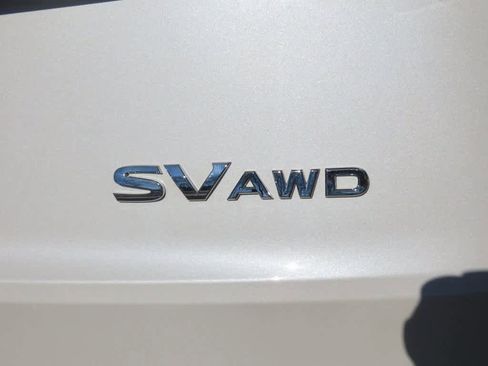 Used 2023 Nissan Rogue SV image 8