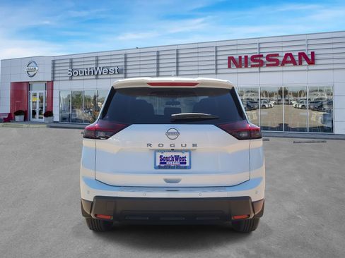 New 2026 Nissan Rogue SV FWD image 6
