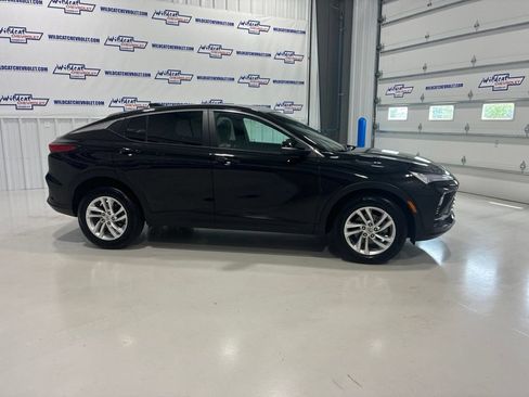 Used 2025 Buick Envista Preferred FWD image 7