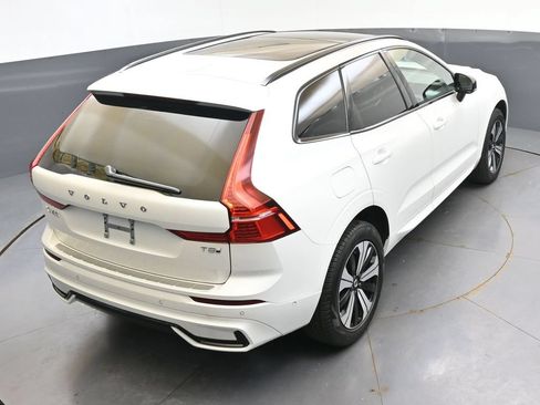 Certified 2025 Volvo XC60 T8 Plus w/ Protection Package Premier AWD/4WD image 40