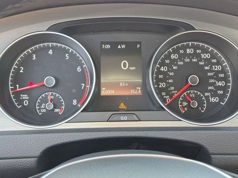 Used 2015 Volkswagen Golf S FWD image 27