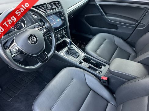 Used 2017 Volkswagen e-Golf SEL Premium image 10