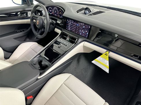 Used 2026 Porsche Panamera 4 AWD/4WD image 29