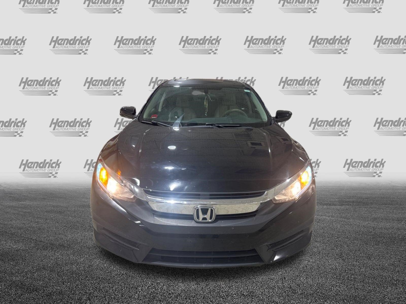 Used 2017 Honda Civic EX image 2
