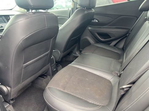 Used 2022 Buick Encore Preferred w/ Safety Package image 27