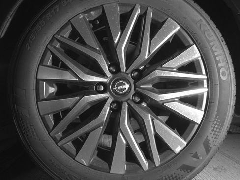 Used 2025 Nissan Altima 2.5 SV image 14