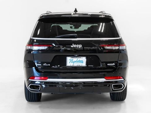 Used 2021 Jeep Grand Cherokee L Summit w/ MOPAR Finishing Package AWD/4WD image 32
