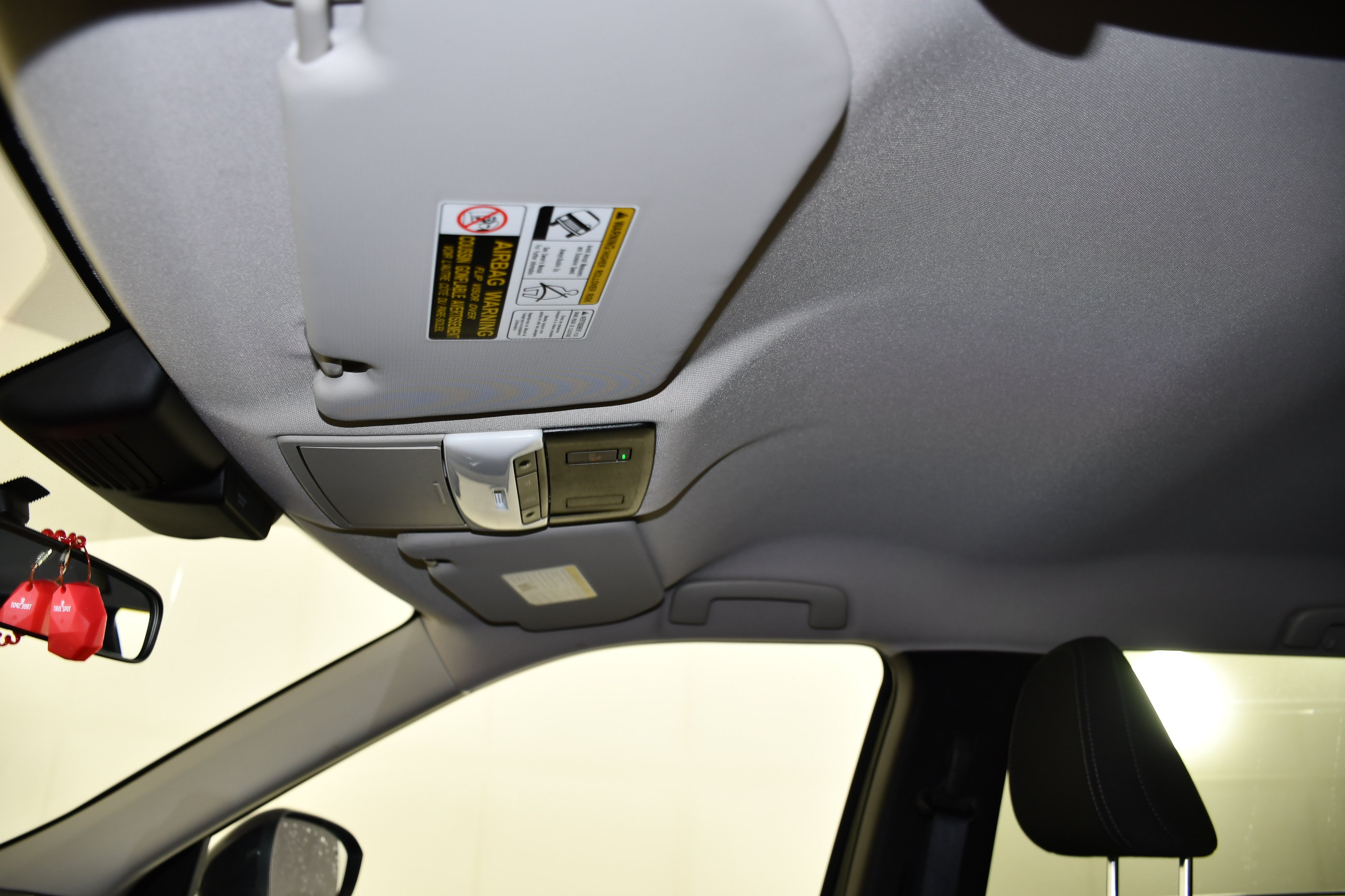 Used 2025 Mitsubishi Outlander ES AWD/4WD image 37