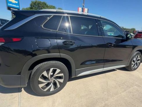 Used 2025 Volkswagen Tiguan S FWD image 8