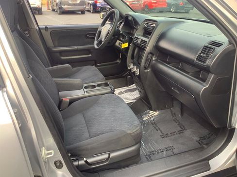 Used 2006 Honda CR-V LX image 15