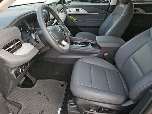 New 2026 Ford Explorer Active image 22