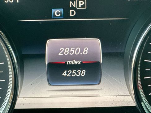 Used 2018 Mercedes-Benz E 300 4MATIC image 15