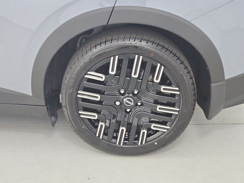 New 2026 Nissan Leaf Platinum+ FWD image 38