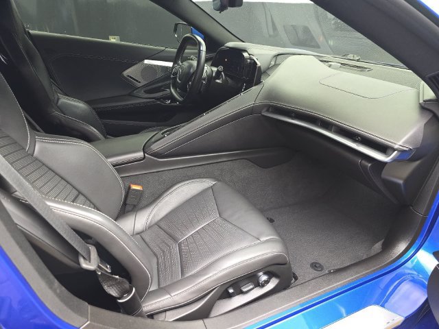 Used 2021 Chevrolet Corvette Stingray Preferred Cpe w/ Z51 Performance Package RWD image 28