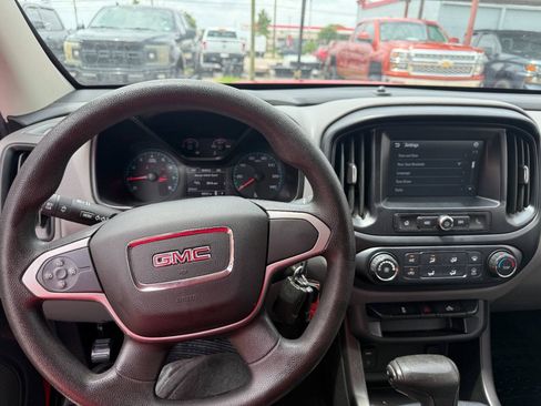 Used 2018 GMC Canyon 2WD Crew Cab w/ Convenience Package image 13
