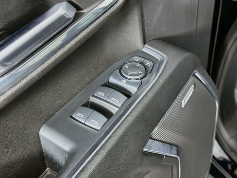 Used 2024 Chevrolet Silverado 1500 LT Trail Boss w/ LT Trail Boss Premium Package AWD/4WD image 17