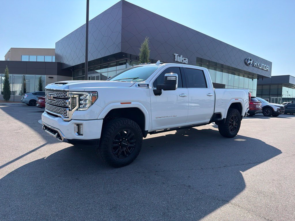 Used 2021 GMC Sierra 2500 Denali w/ Denali Ultimate Package AWD/4WD image 2