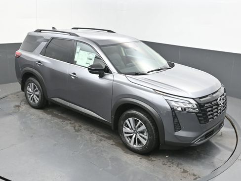 New 2026 Nissan Pathfinder SL FWD image 31