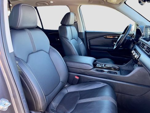 Used 2025 Honda Pilot Touring image 31