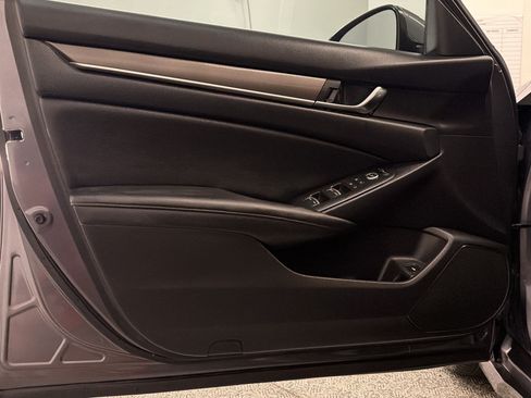 Used 2020 Honda Accord LX image 23
