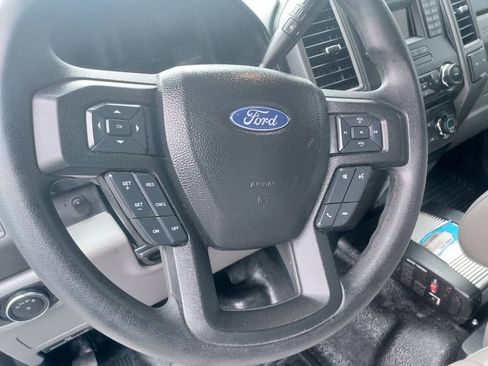 Used 2017 Ford F250 XL w/ Power Equipment Group AWD/4WD image 15