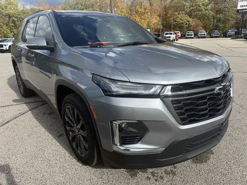 Certified 2023 Chevrolet Traverse RS image 9
