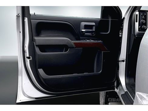 Used 2017 GMC Sierra 3500 SLE image 21