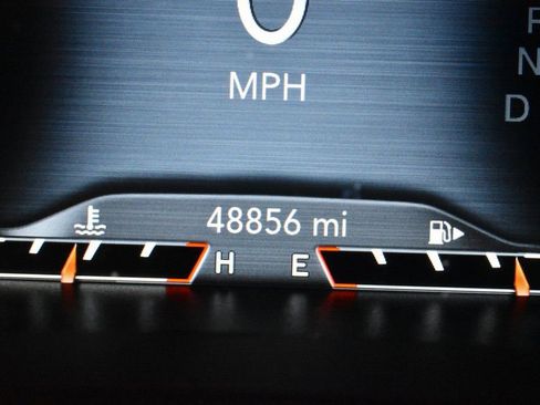 Used 2021 Jeep Cherokee Latitude Lux 80th Anniv w/ Quick Order Package 26U 80TH image 23