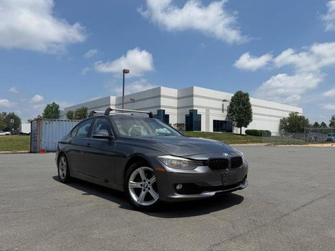 Used 2014 BMW 328i xDrive Sedan AWD/4WD image 2